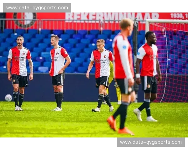 郁金香的宿命对决：费耶诺德与海伦芬的绿茵恩仇录